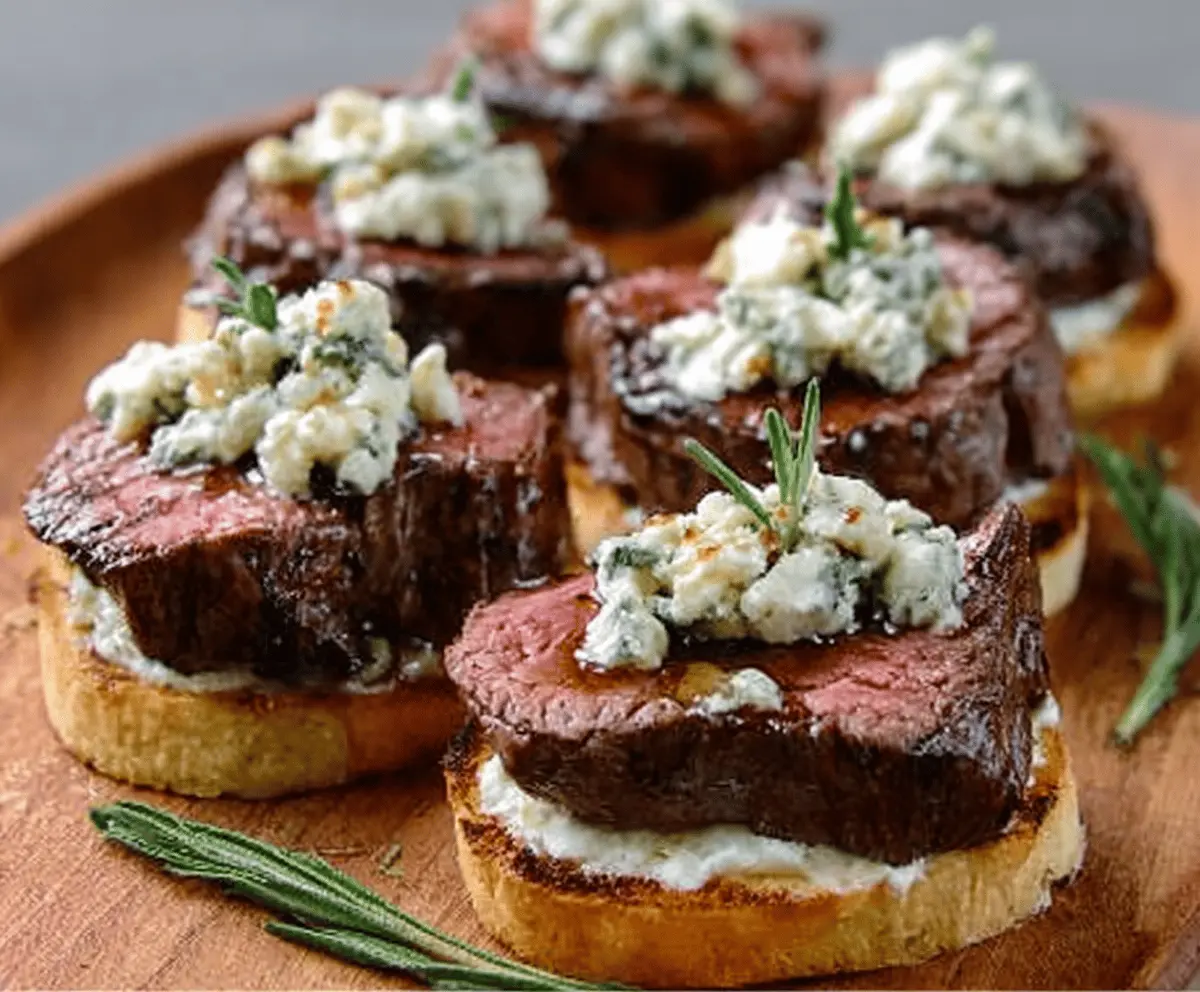 Easy Beef Tenderloin Gorgonzola Crostini