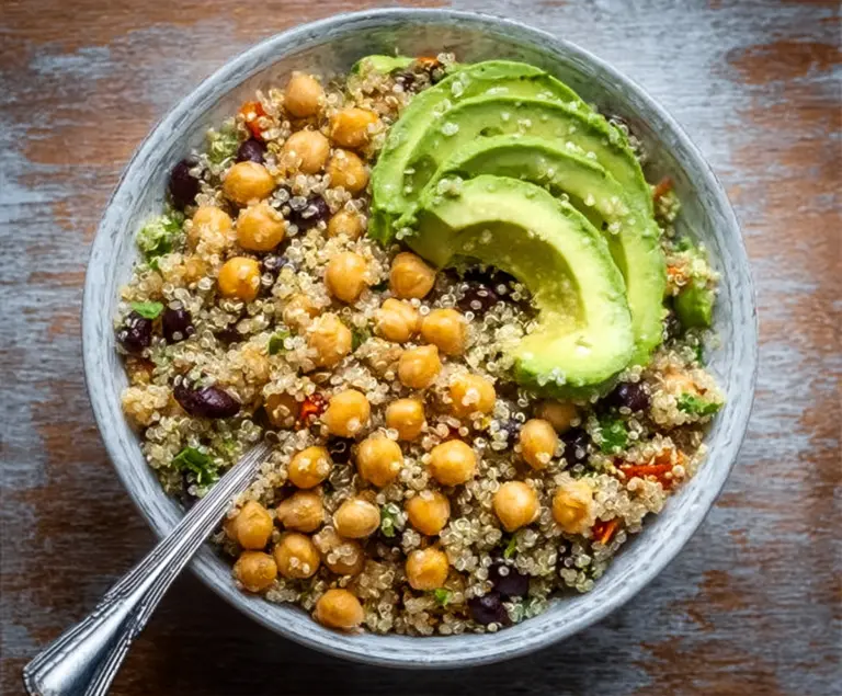 Quinoa Bowl with Avocado and Chickpeas
